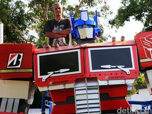Aksi Kreatif Bikin Robot Gundam Raksasa Terkenal Aksi Kreatif Bikin Robot Gundam Raksasa Terkenal