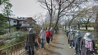 10 Penampakan Misterius di Google Street View yang Bikin Merinding