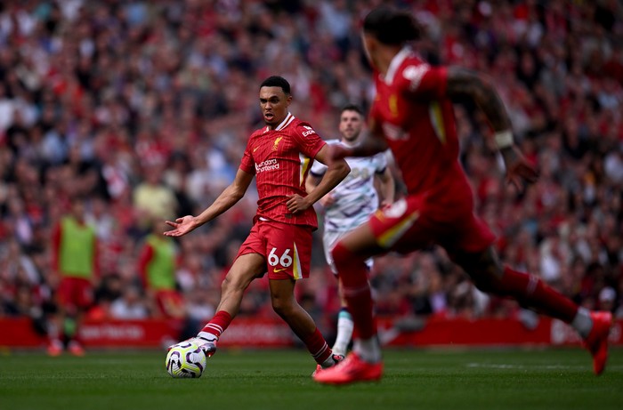 LIVERPOOL, ENGLAND - SEPTEMBER 21: (THE SUN OUT, THE SUN ON SUNDAY OUT) Trent Alexander-Arnold of Liverpool during the Premier League match between Liverpool FC and AFC Bournemouth at Anfield on September 21, 2024 in Liverpool, England. (Photo by Andrew Powell/Liverpool FC via Getty Images)