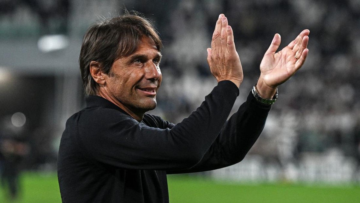 Antonio Conte saat kembali ke Turin bersama Napoli pada September 2024. Foto: Getty Images/Image Photo Agency
