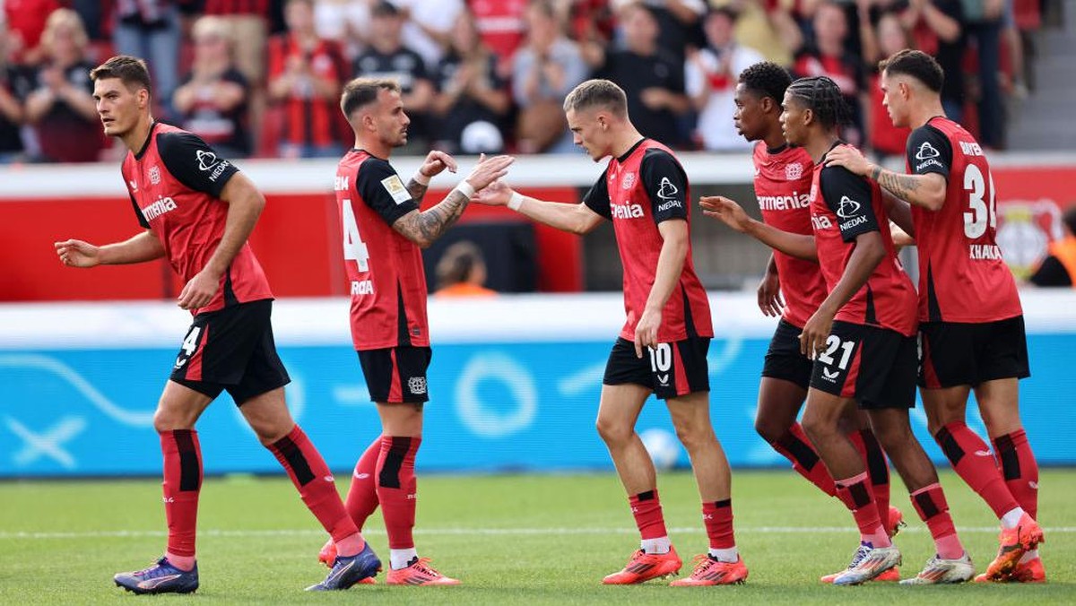 Leverkusen sukses mengalahkan Wolfsburg 4-3. Foto: Getty Images/Christof Koepsel