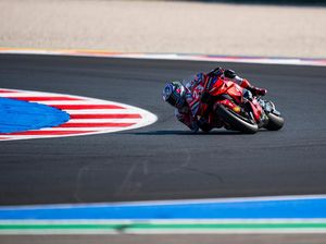 Momen Bastianini Salip Martin di Last Lap MotoGP Emilia Romagna Momen Bastianini Salip Martin di Last Lap MotoGP Emilia Romagna