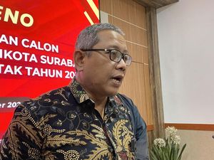 Ratusan Surat Suara Pilkada di Surabaya Rusak Ratusan Surat Suara Pilkada di Surabaya Rusak