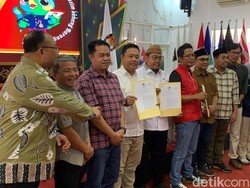 KPU Tetapkan 3 Paslon Berlaga di Pilgub Jatim