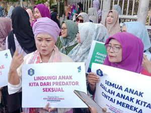 Respons Santai Luluk Soal Hasil Survei Poltracking: Woles Saja! Respons Santai Luluk Soal Hasil Survei Poltracking: Woles Saja!