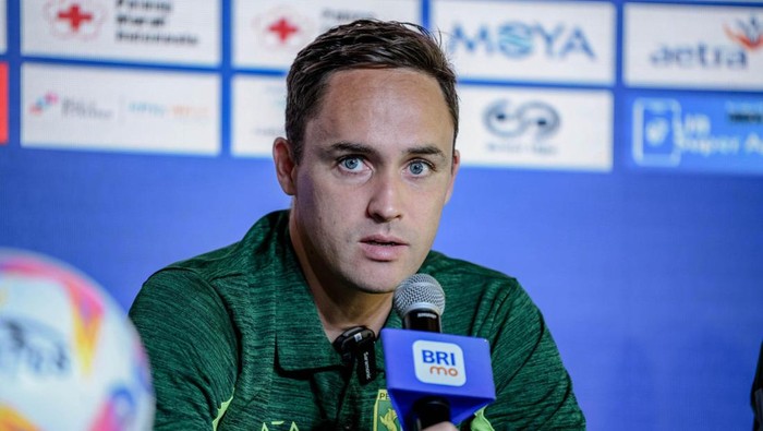 Pelatih Persebaya Paul Munster.