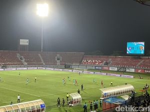 Gol Semata Wayang Flavio Bawa Persebaya Menang 1-0 Atas PSBS Gol Semata Wayang Flavio Bawa Persebaya Menang 1-0 Atas PSBS