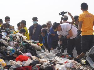 Jurus Pemkab Cirebon Tangani Sampah di Desa Pangenan Jurus Pemkab Cirebon Tangani Sampah di Desa Pangenan