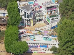 Dulunya Hunian Mewah, Kini Rumah Ini Penuh Grafiti Bikin Sakit Mata