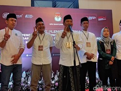 Seloroh Ali Makki-Ali Ruchi Ingin Bikin Penonton Bola Riang Gembira