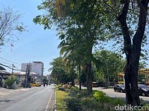 Cuaca Senin 30 September 2024 di Surabaya: Hujan atau Cerah? Cuaca Senin 30 September 2024 di Surabaya: Hujan atau Cerah?