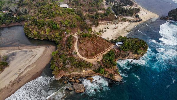 Dampak Jalur Lintas Selatan Bagi Sektor Pariwisata di Malang