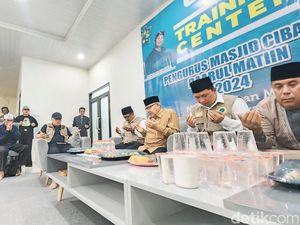 Restu untuk Asep Japar-Andreas Jelang Pengambilan Nomor Urut Restu untuk Asep Japar-Andreas Jelang Pengambilan Nomor Urut