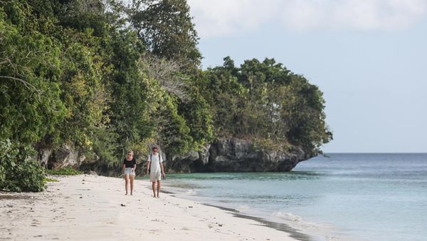 Eksplorasi Pulau Tomia, Desa Wisata Menarik di Wakatobi