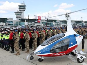 Erdogan Serahkan 7.204 Mobil Patroli hingga Gyrocopter untuk Polisi Turki Erdogan Serahkan 7.204 Mobil Patroli hingga Gyrocopter untuk Polisi Turki