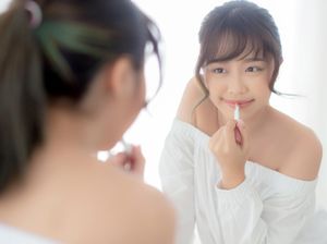 7 Lipstik Terbaru dari Brand Lokal, Bisa Di-check Out Saat Tanggal Kembar 7 Lipstik Terbaru dari Brand Lokal, Bisa Di-check Out Saat Tanggal Kembar