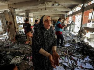 Israel Serang Sekolah yang Jadi Tempat Pengungsian di Gaza Israel Serang Sekolah yang Jadi Tempat Pengungsian di Gaza