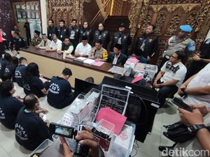 Polisi Gerebek Judi Kasino Berkedok Karaoke di Semarang, 10 Orang Ditahan!