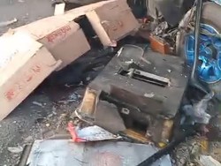 4 Orang Tewas-14 Terluka Akibat Elf Travel Hantam Towing di Banyuwangi