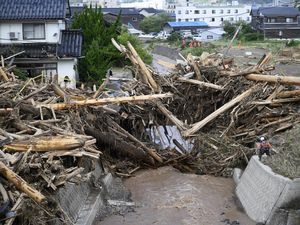Penampakan Dampak Banjir di Noto Jepang yang Tewaskan 7 Orang Penampakan Dampak Banjir di Noto Jepang yang Tewaskan 7 Orang