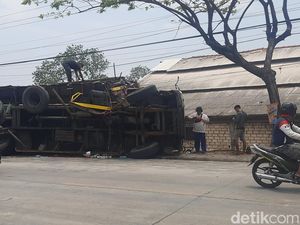 Bus Kecelakaan Tewaskan 6 Orang di Pati Milik PO Surya Bali Tujuan Jepara Bus Kecelakaan Tewaskan 6 Orang di Pati Milik PO Surya Bali Tujuan Jepara