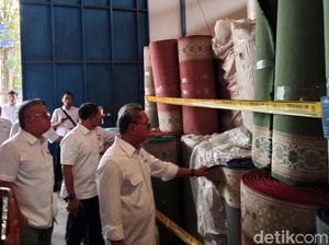 Menteri Perdagangan Zulkfili Hasan Segel 2.939 Karpet Asal Turki
