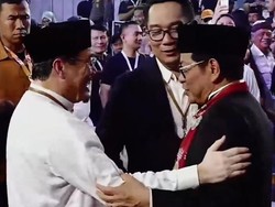 Keakraban 3 Cagub-Cawagub Jakarta di Pengundian Nomor Urut