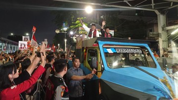 Lalin Depan KPU Jakarta Macet Saat Pengundian Nomor Urut Cagub