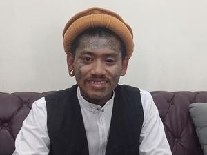 Jatuh Bangun Pendakwah Bertato Roni Bodax Jatuh Bangun Pendakwah Bertato Roni Bodax