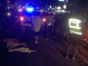 Penumpang Motor Roda 3 Tewas Usai Kendaraan yang Ditumpanginya Oleng Penumpang Motor Roda 3 Tewas Usai Kendaraan yang Ditumpanginya Oleng