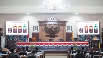 Baiq Isvie Resmi Jabat Ketua DPRD NTB Periode 2024-2029