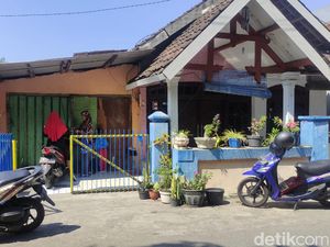 Istri Korban Penipuan Judi Online di Kamboja Harap Suaminya Cepat Pulang Istri Korban Penipuan Judi Online di Kamboja Harap Suaminya Cepat Pulang