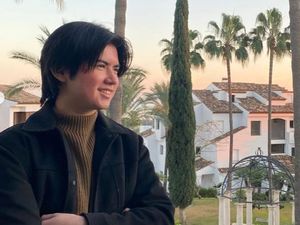 7 Foto Sean Mikael Eks Pacar Lolly, Kini Sudah Punya Kekasih Baru 7 Foto Sean Mikael Eks Pacar Lolly, Kini Sudah Punya Kekasih Baru