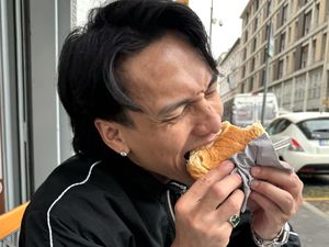 Serunya Momen Kulineran Jefri Nichol di Jepang hingga Italia Serunya Momen Kulineran Jefri Nichol di Jepang hingga Italia