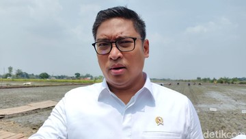 Prabowo 'Gaspol' Mobil Pindad, Menteri Diminta 'Ngebut' Pakai Produk Lokal