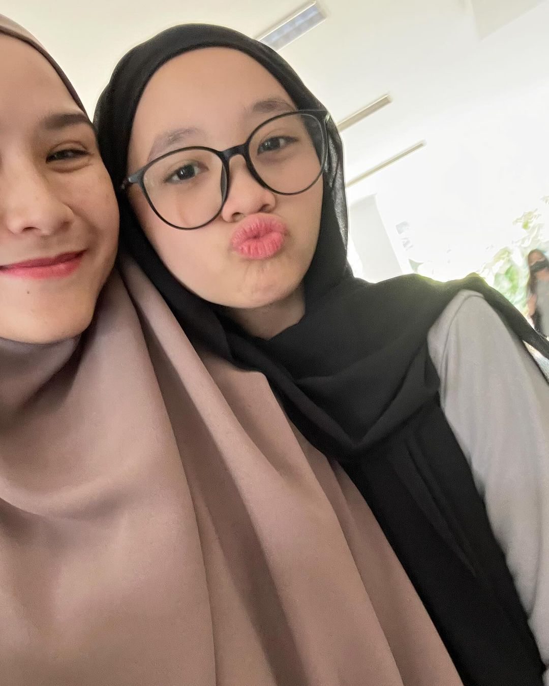 Sybil Putri Zaskia Mecca Ikut Gadis Sampul Sybil Putri Zaskia Mecca Ikut Gadis Sampul