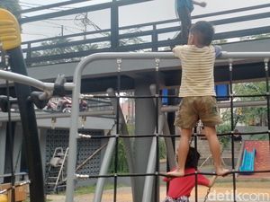Di Taman Bango Palo Cilandak Keceriaan Anak-anak Nular Banget Di Taman Bango Palo Cilandak Keceriaan Anak-anak Nular Banget
