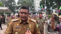 Didemo Pedagang, Walkot Bobby Nonaktifkan Dirut PUD Pasar Suwarno