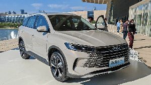 Wujud SUV Compact BYD yang Irit, Harga Rp 240 Jutaan