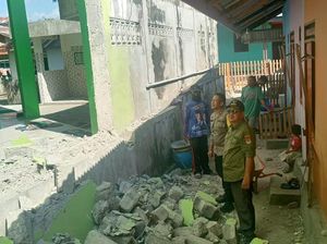 Gempa M 6,4 Gorontalo Terasa di Banggai Sulteng, 3 Masjid-Sekolah Rusak Gempa M 6,4 Gorontalo Terasa di Banggai Sulteng, 3 Masjid-Sekolah Rusak