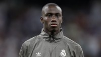 Ferland Mendy. Cedera otot sejak 29 April 2025, merujuk data Transfermarkt, dan kini sedang dalam pemulihan di Madrid. Foto: UEFA via Getty Images/Gonzalo Arroyo - UEFA