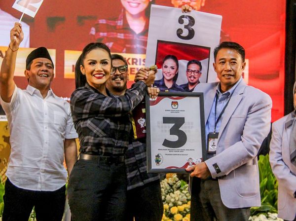 Gaya Sederet Artis Saat Penetapan Nomor Urut Pilkada 2024