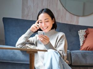 10 Tips agar Tidak Bosan Saat Chat dengan Pacar, Ngobrolin Topik Apa Saja? 10 Tips agar Tidak Bosan Saat Chat dengan Pacar, Ngobrolin Topik Apa Saja?