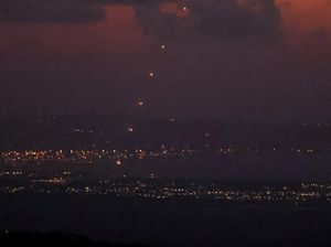 Israel Klaim Cegat Roket dari Lebanon, Sebagian Jatuh di Area Terbuka