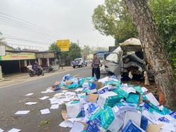 Penyebab Mobil Boks Tabrak Pohon di Gunungkidul yang Tewaskan Sopir