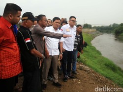 Video: Momen Komisi III DPR Cek TKP Penemuan 7 Mayat di Kali Bekasi