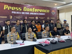 Ulah Barbar 3 Tersangka Siram Air Keras Pakai Gayung ke Polisi di Jakbar