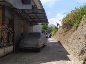 Sosiolog Singgung Pengawasan Pemerintah soal Garasi Mobil di Jalanan Makassar Sosiolog Singgung Pengawasan Pemerintah soal Garasi Mobil di Jalanan Makassar