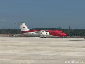 Video: Momen Pesawat Kepresidenan RI Mendarat Perdana di IKN