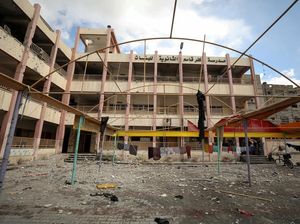 Potret Dua Sekolah yang Hancur Dibom Israel